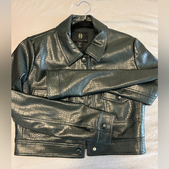 Women Faux Leather Jacket - Small - Picture 3 of 7
